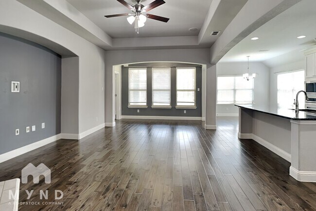 Photo - 1008 Rose Garden Dr
