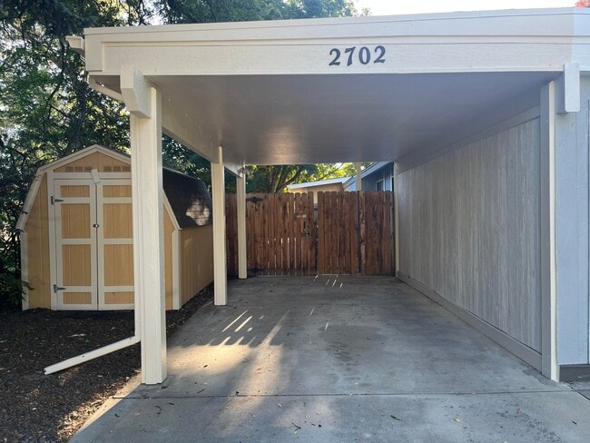 Photo - 2702 Parklake Ct Unit 2702 Parklake Ct