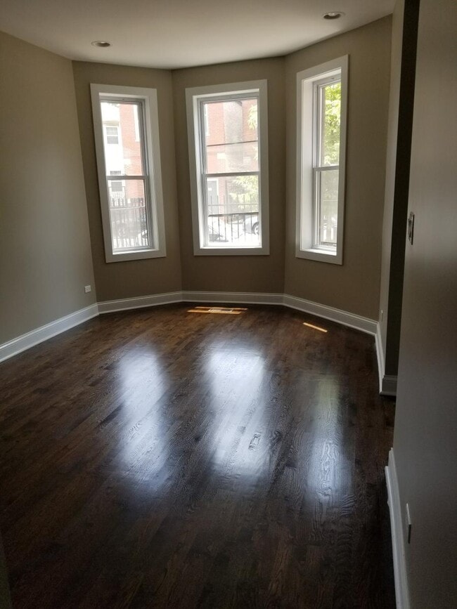 Building Photo - 2236 W 21st St Unit 1