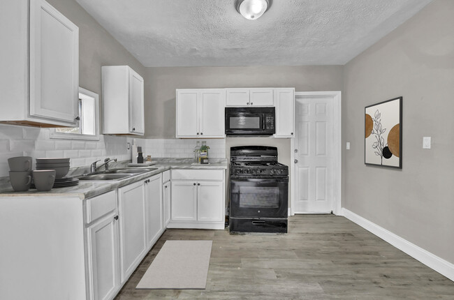 Photo - 2034 W 99th St