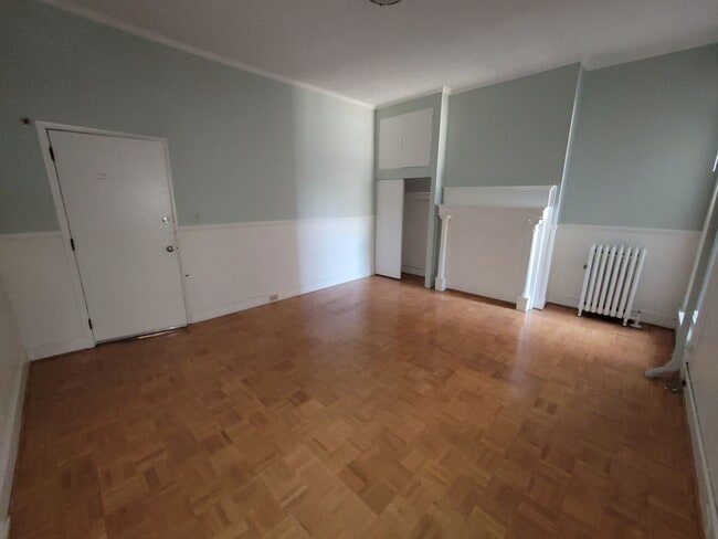 Building Photo - 2929 N Calvert St Unit 1R