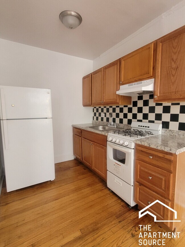 Photo - 1717 W North Shore Ave Unit 1F