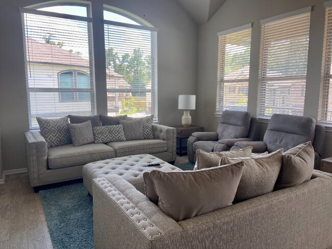 Photo - 4306 Foggy Creek Ln