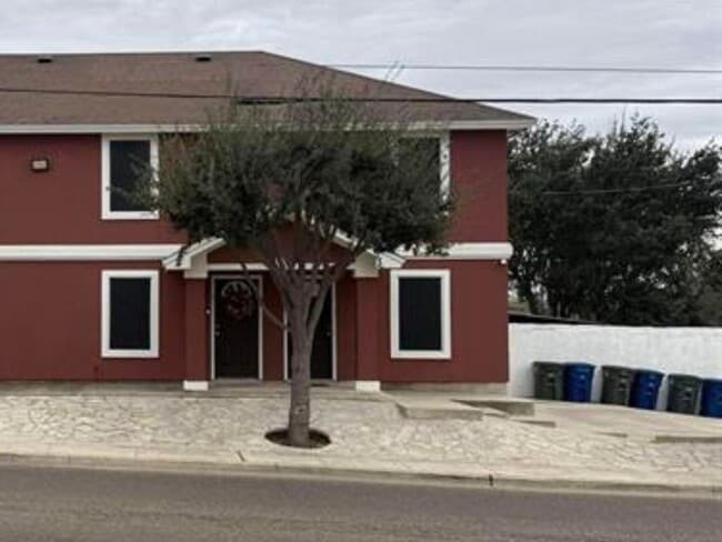 Photo - 2801 S Bartlett Ave Unit 3