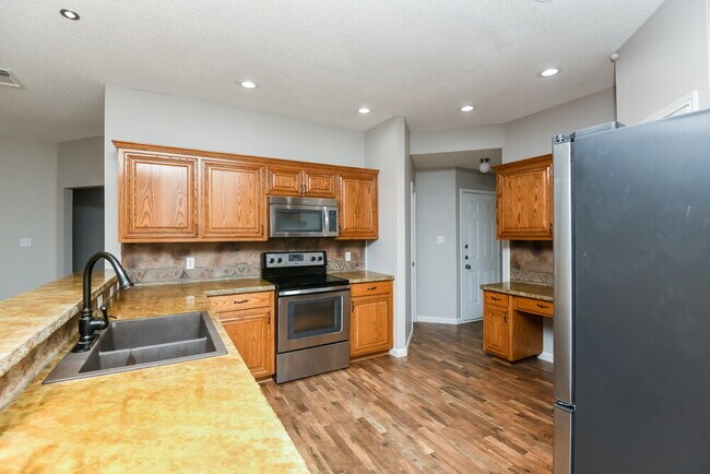Photo - 415 Marybeth Dr