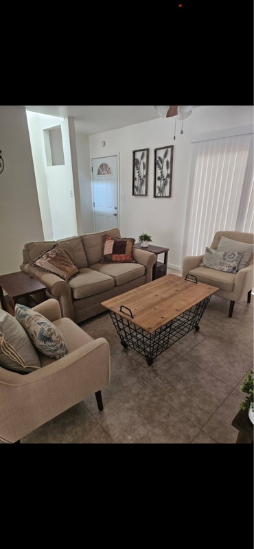 Photo - 3800 E 2nd St