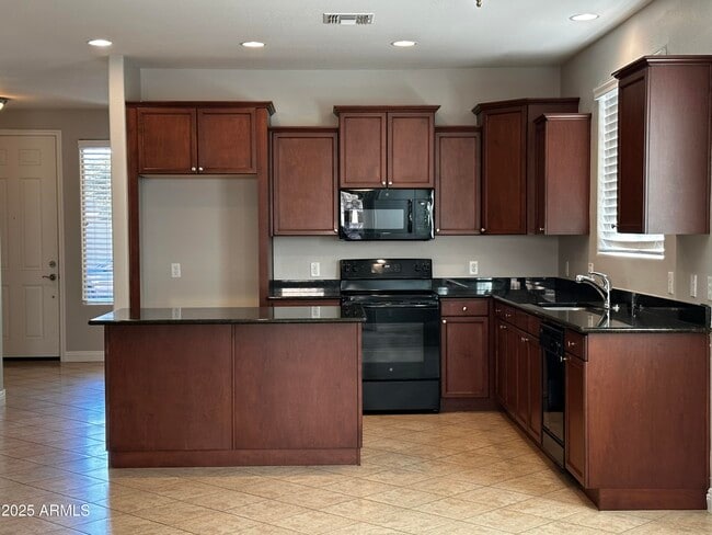 Photo - 1686 W Paisley Dr