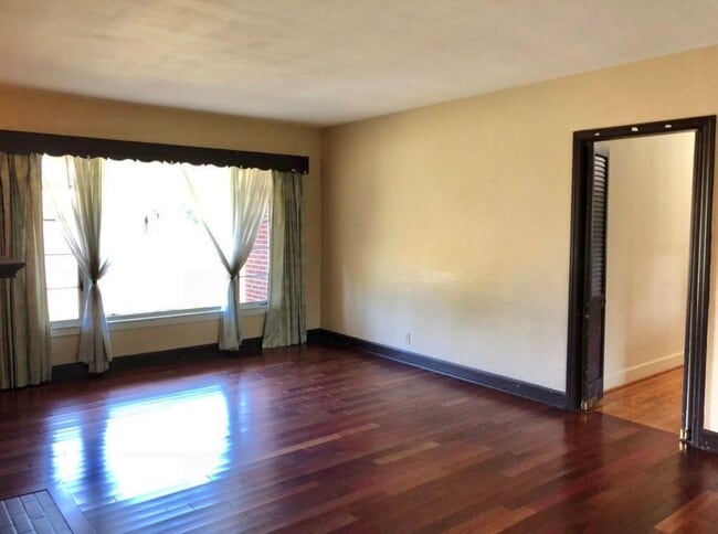 Photo - 1619 Jones Blvd