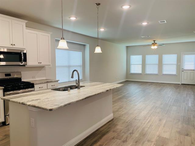 Photo - 7804 Cottonwood Dr
