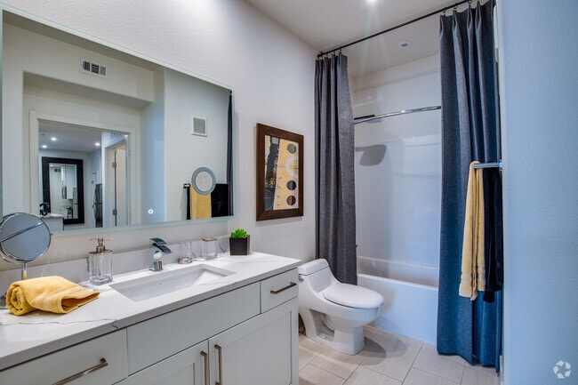 1 BR, 1 BA - 836 SF; A - Revolution