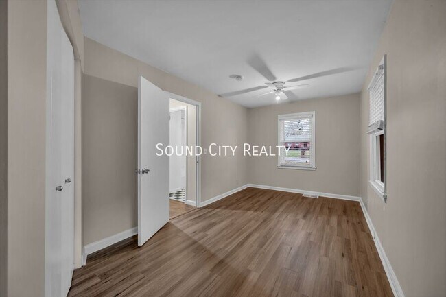 Photo - 2820 St Edwards Dr
