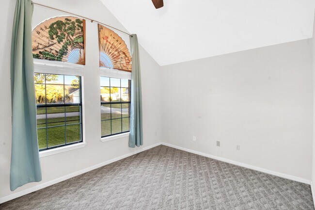 Photo - 2232 Fulva Dr