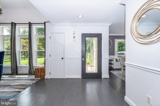 Photo - 6109 Colchester Rd