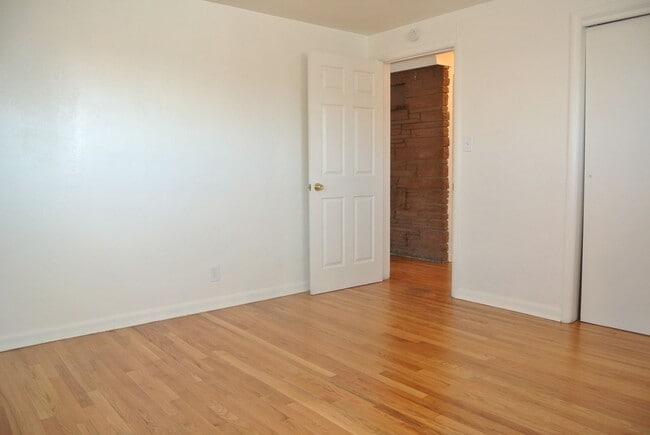 Photo - 2 bedroom/1 bathroom