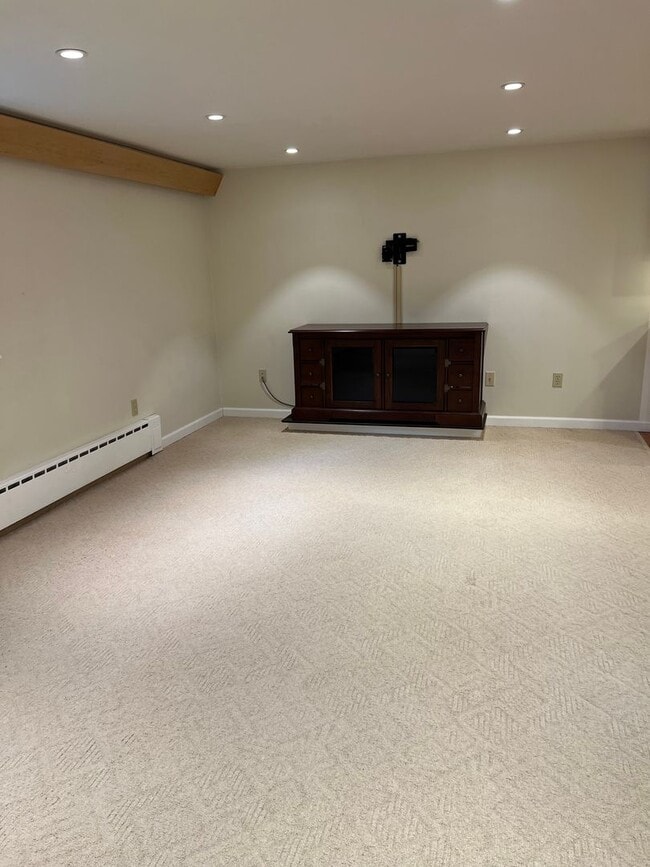 Photo - Quiet 2 bedroom with utilities included