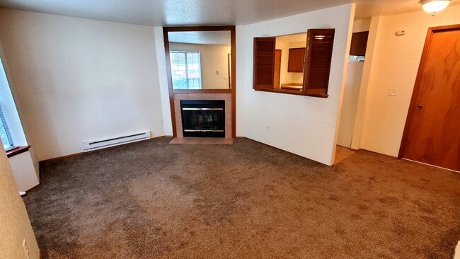 Photo - 821 Kaiser Rd NW