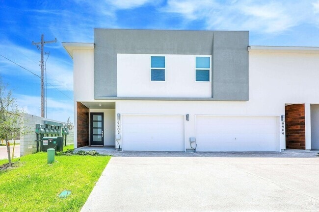 Building Photo - 9902 Bijan Dr Rental