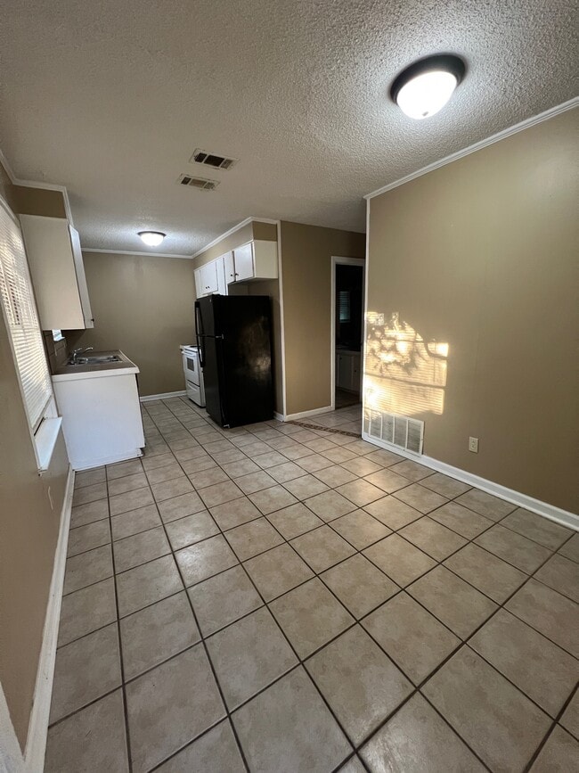 Photo - 309 Hickerson Ave