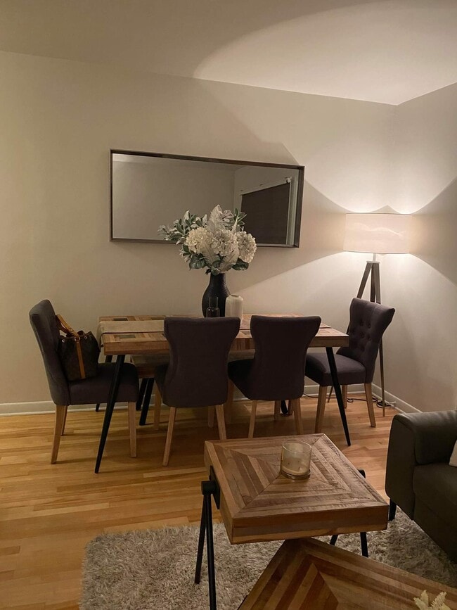 Building Photo - 7500 Rue Millet Unit 7504