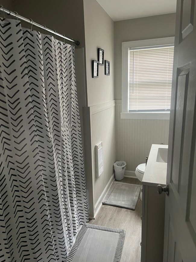 Photo - 813 N Lee St