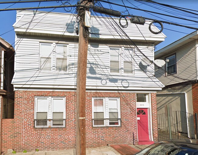 305 Winans Ave Unit 3