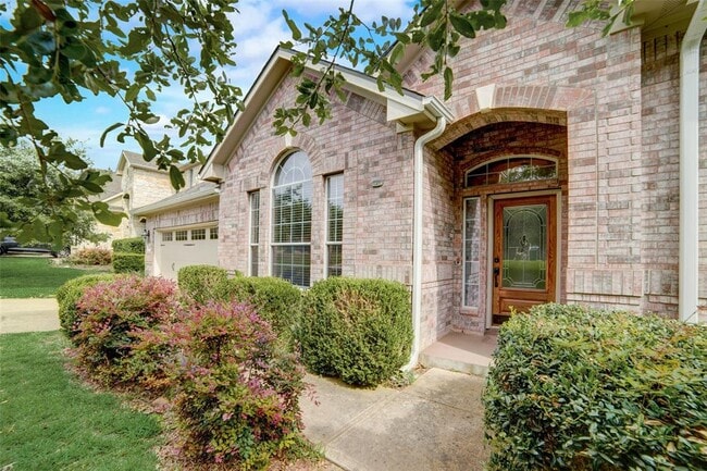 Photo - 1811 Liberty Oaks Blvd