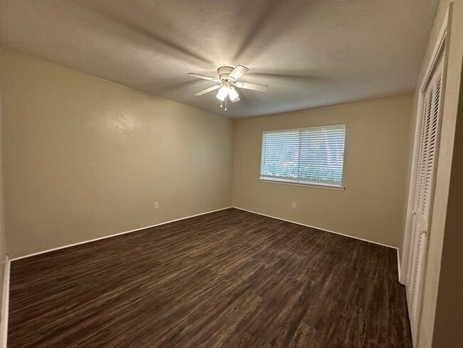 Photo - Brewster Estates unit avail NOW!!! Unidad 4221