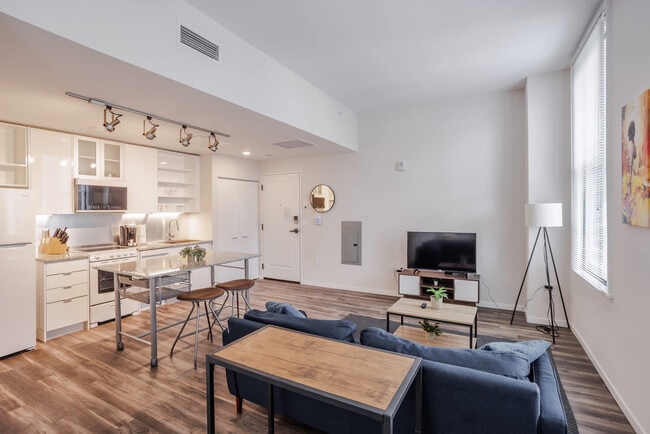 Photo - 9-JAN-JAN E 4th St Unidad ID1222844P