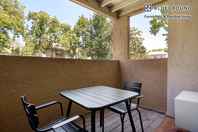 1600 Villa St Unit SI FL2-ID1095