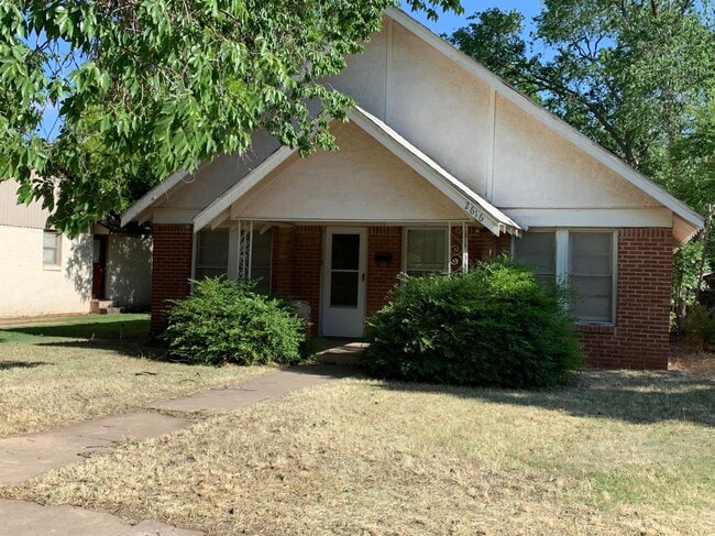 PRELEASE! Great Home Close to Tech and Schools!