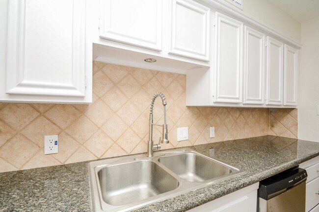 Photo - 13282 Trail Hollow Dr