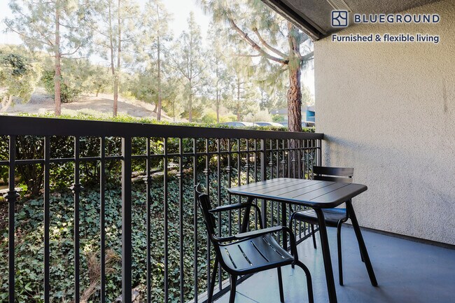 3654 Barham Blvd Unit SI FL2-ID1288