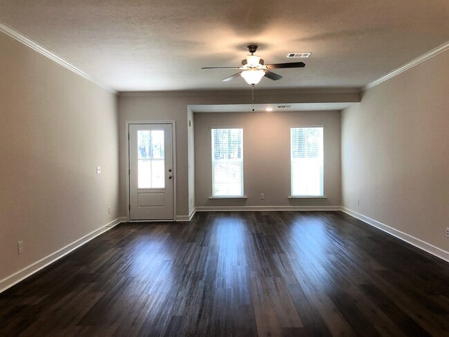 Photo - 3056 Stanhope Dr