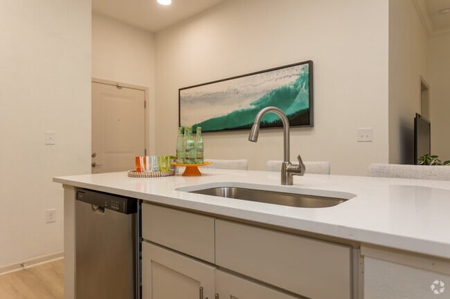 B1 - 2BR,2BA - 965 SF - Kitchen