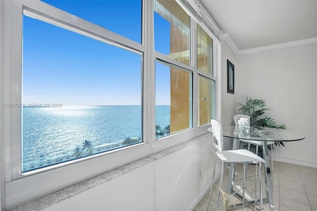 Building Photo - 2501 S Ocean Dr Unit 1219 (Available June 29)