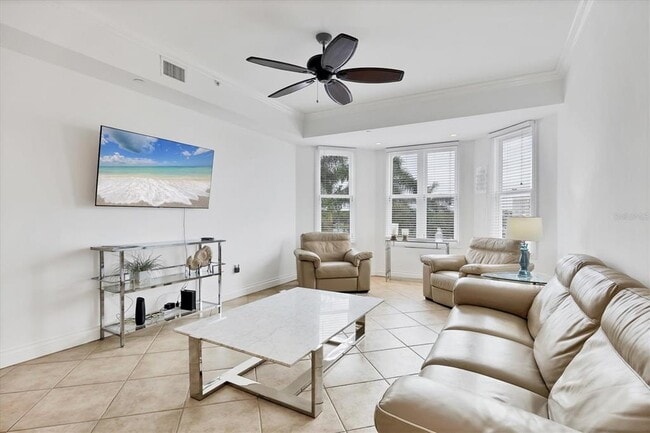 8111 Lakewood Main St Unit 304