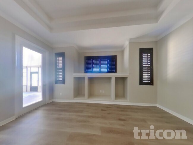 Photo - 6300 Falcon Lair Dr