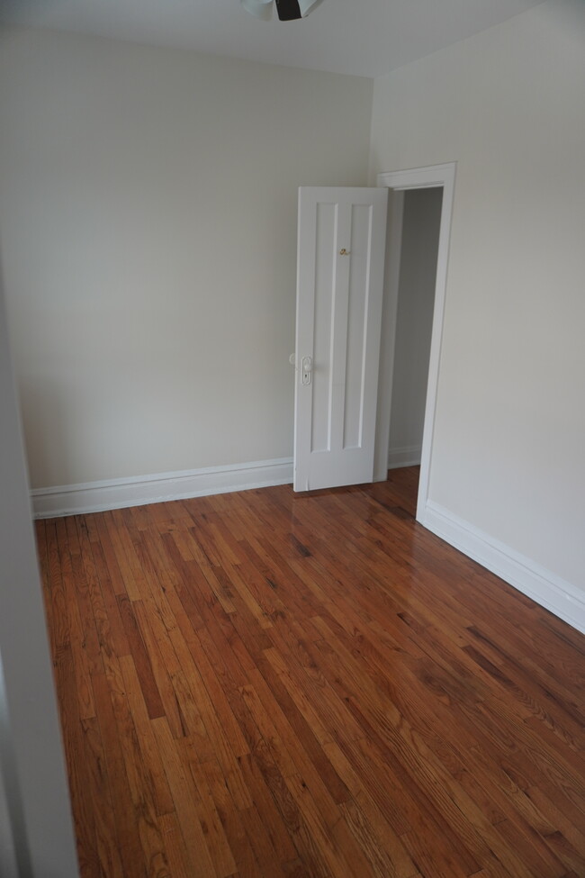 Photo - 6318-24 W Cermak Rd Unit 6324-2N