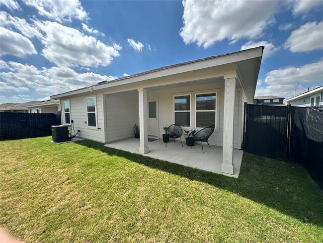 Photo - 9613 Oxbow Strap Dr