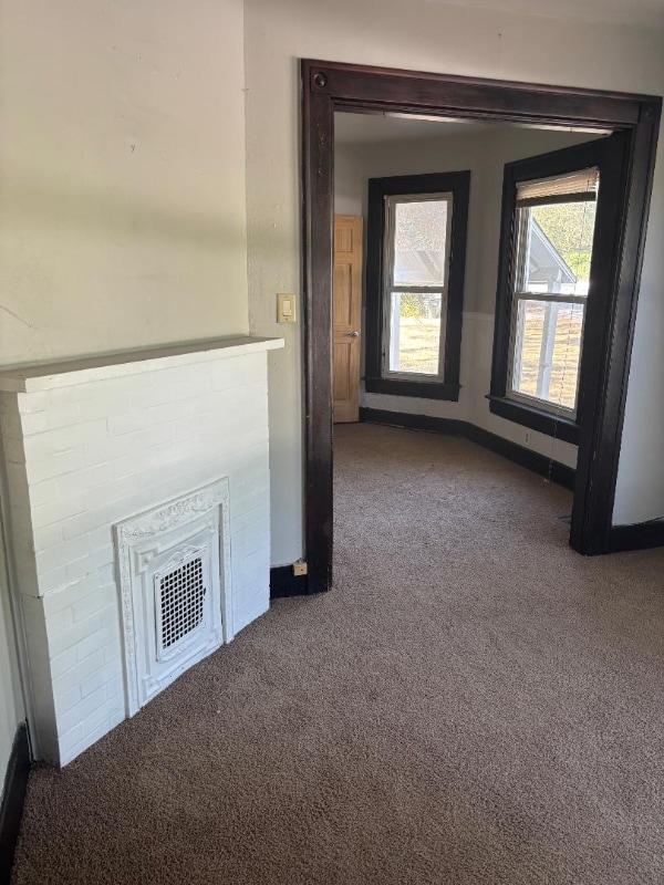 Building Photo - 1603 Riverside Dr Rental