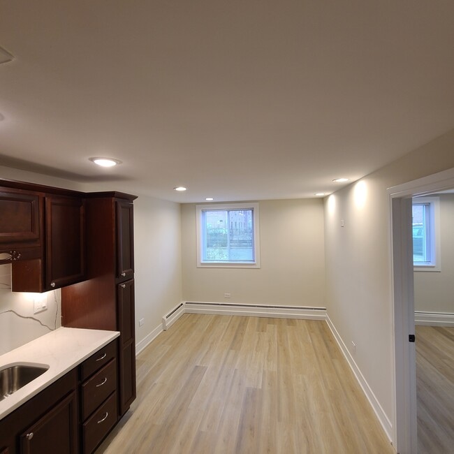 Photo - 5310 N Chester Ave Unit 106