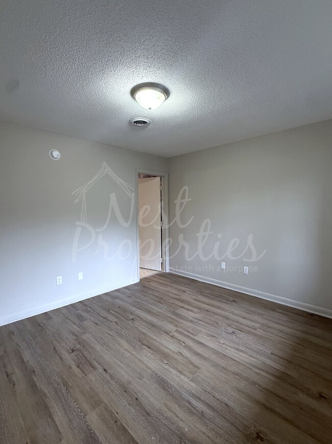 Photo - 1211 Metze Rd