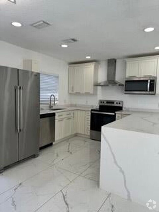 Building Photo - 1848 NW 55th Ave Rental