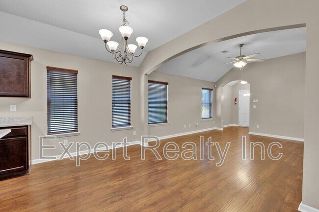 Photo - 1633 Cove Dr