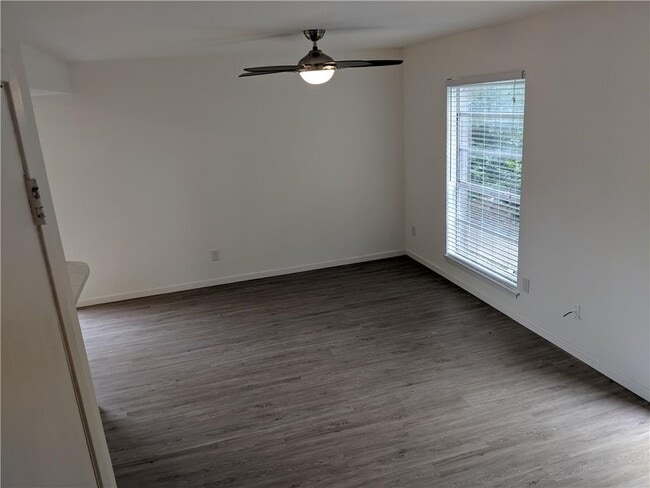 Photo - 3509 Alpine Cir Unit 4