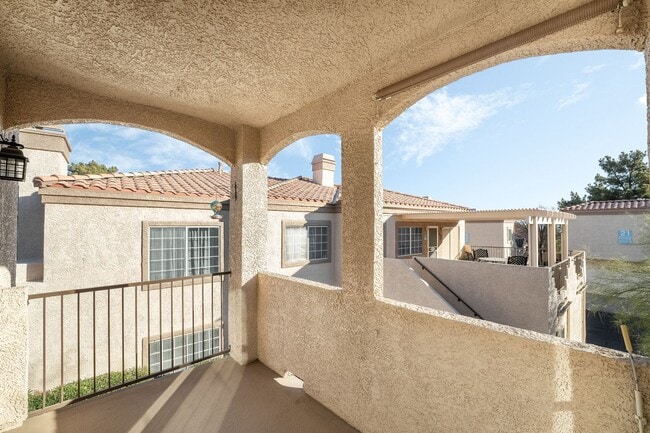 Photo - 1851 Hillpointe Rd