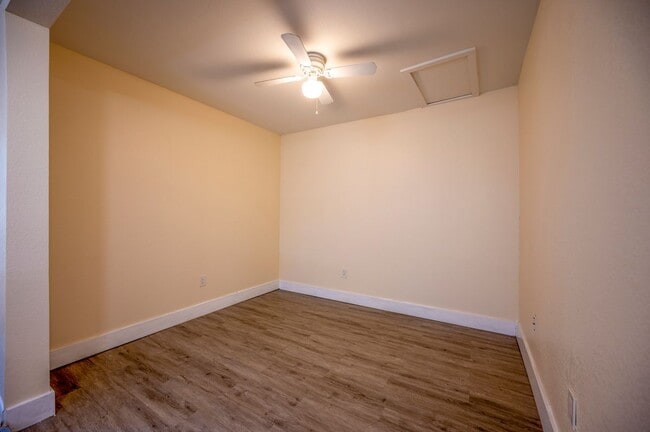 Photo - 8340 Roosevelt St