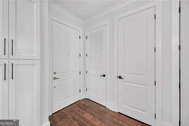 Photo - 6890 Peachtree Dunwo Rd Unit 104