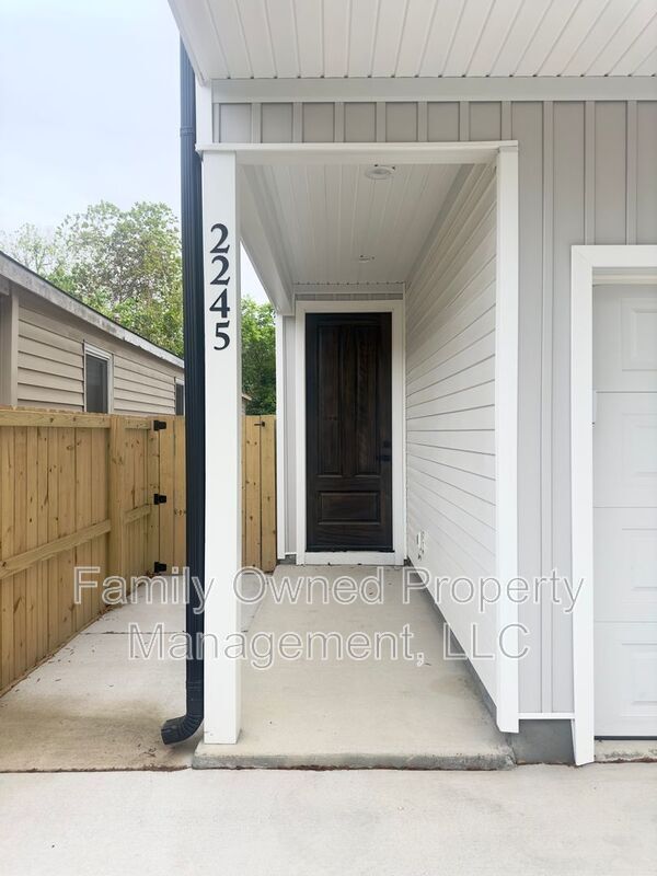 Photo - 2245 Fillmore St