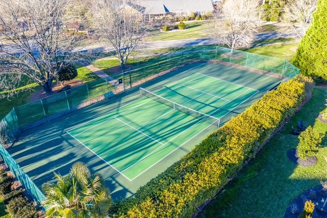 Photo - 7323 Swansea Ln